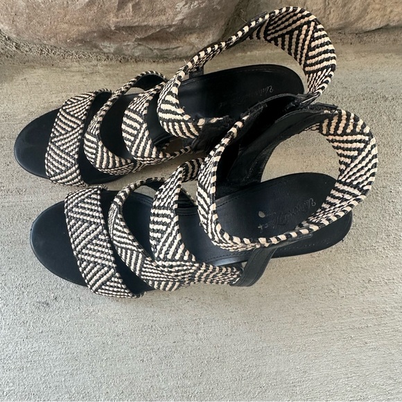 Universal Thread || Emely Huarache sandals in black - Picture 3 of 8